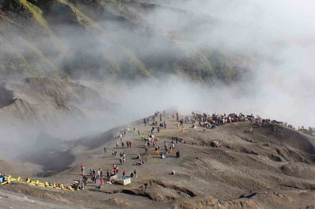 Gunung Bromo Pagi Hari