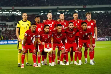 Timnas Indonesia menang tipis 1-0 atas China di Kualifikasi Piala Dunia 2026 zona Asia. Gol tunggal dicetak Ole Romeny lewat titik penalti (foto: Roesdan Suriansyah)