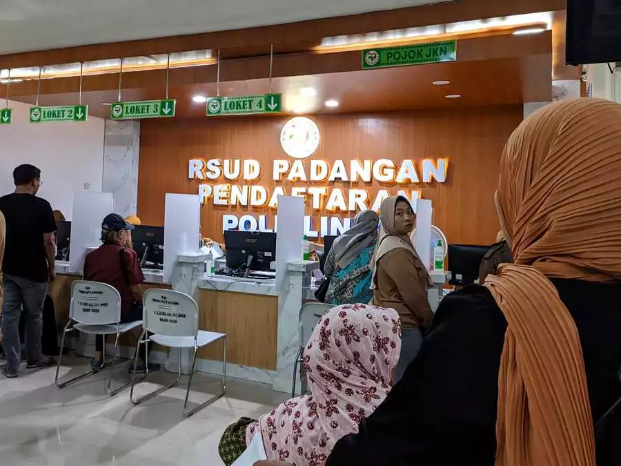Katarak Center di RSUD Padangan, Bojonegoro