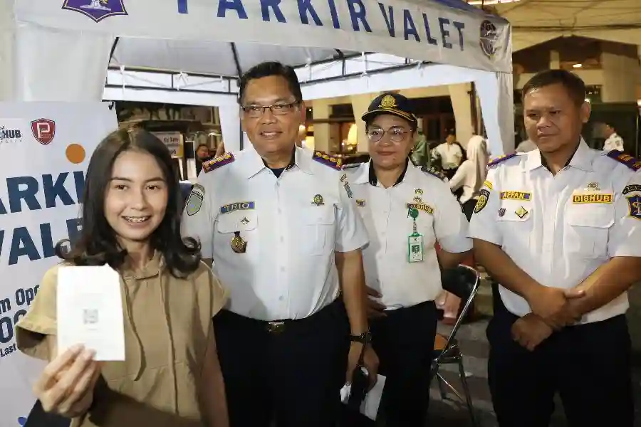 parkir surabaya